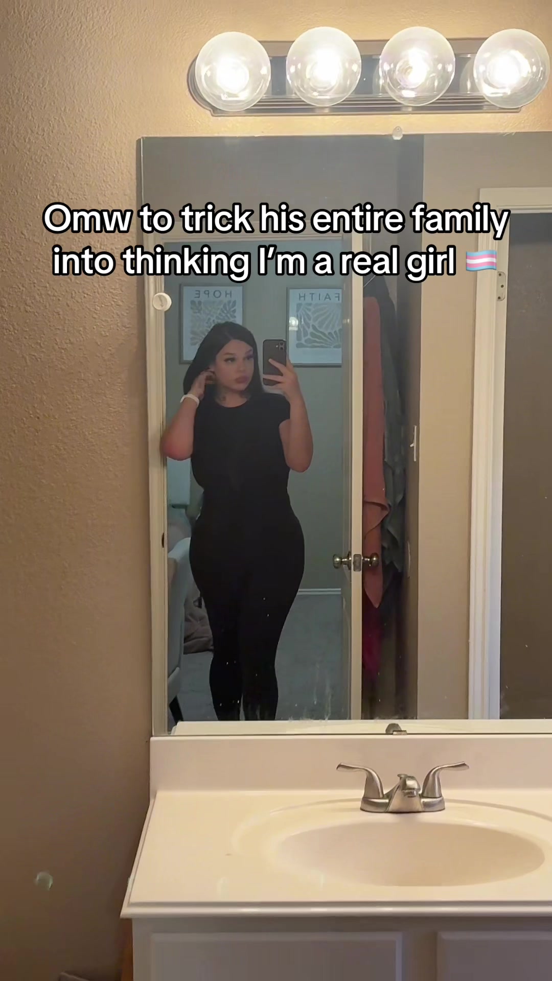 @cyrochan