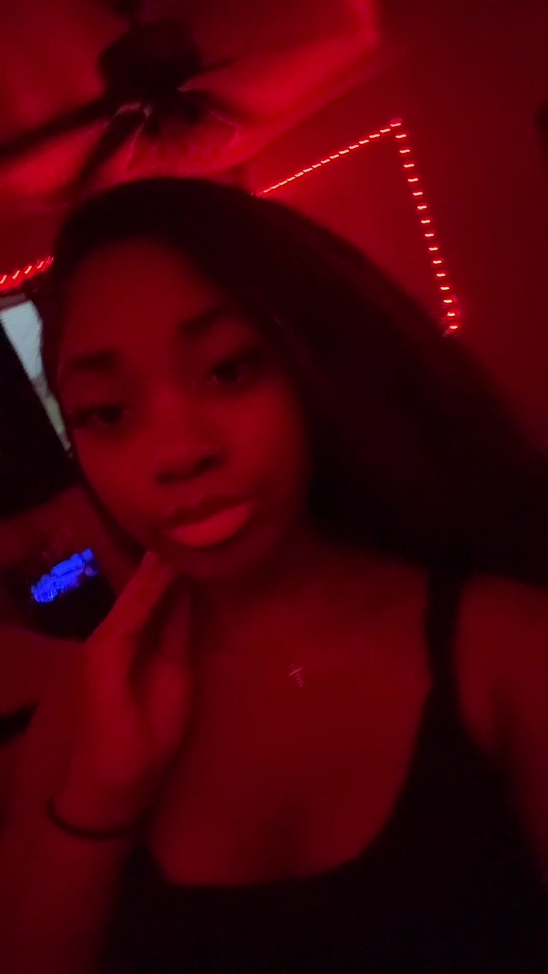 @kyrasecretaccountt