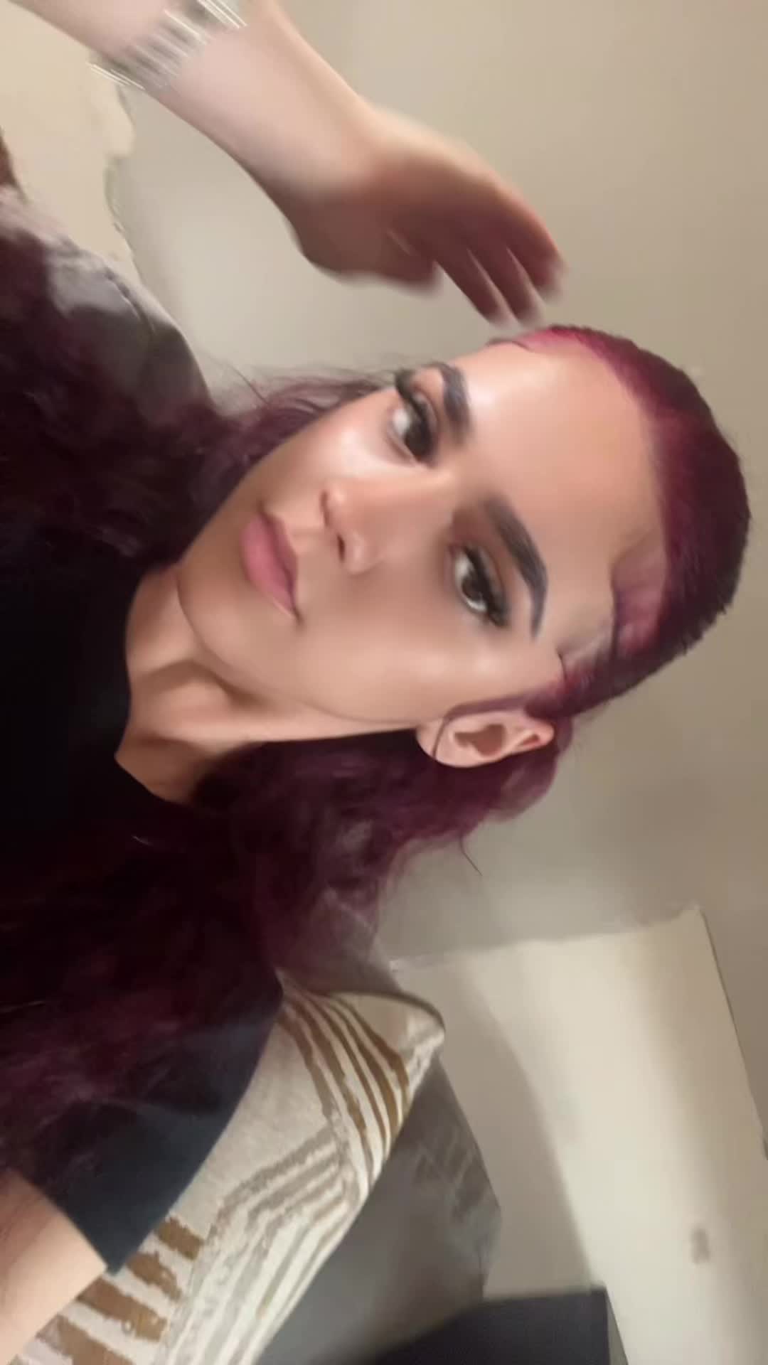 @️