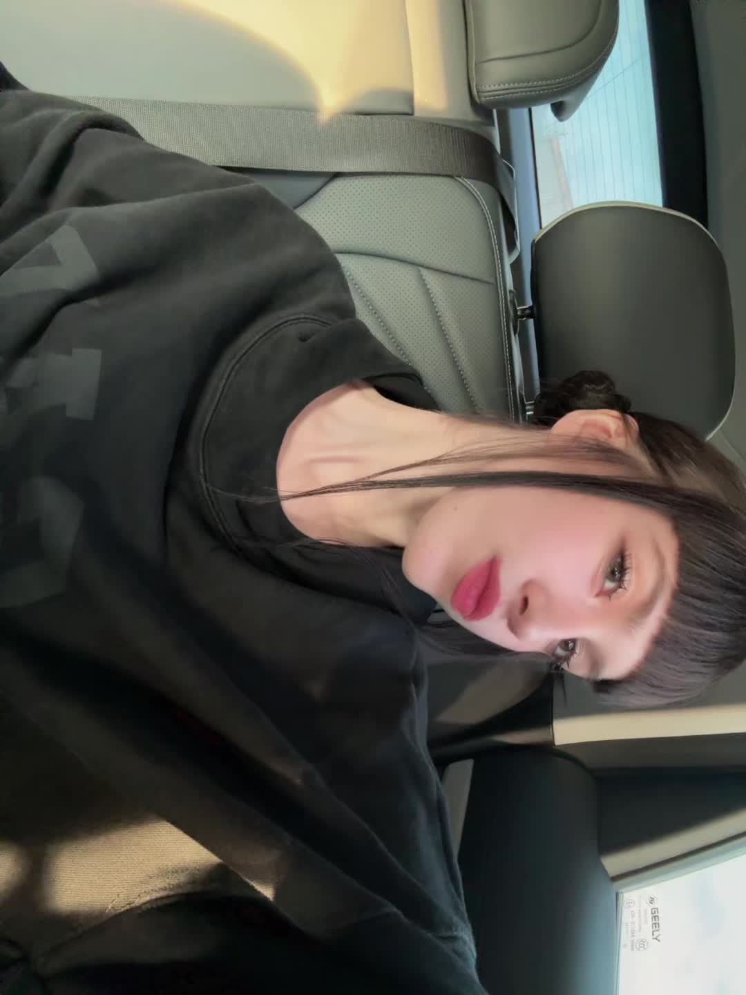 @Jozelie