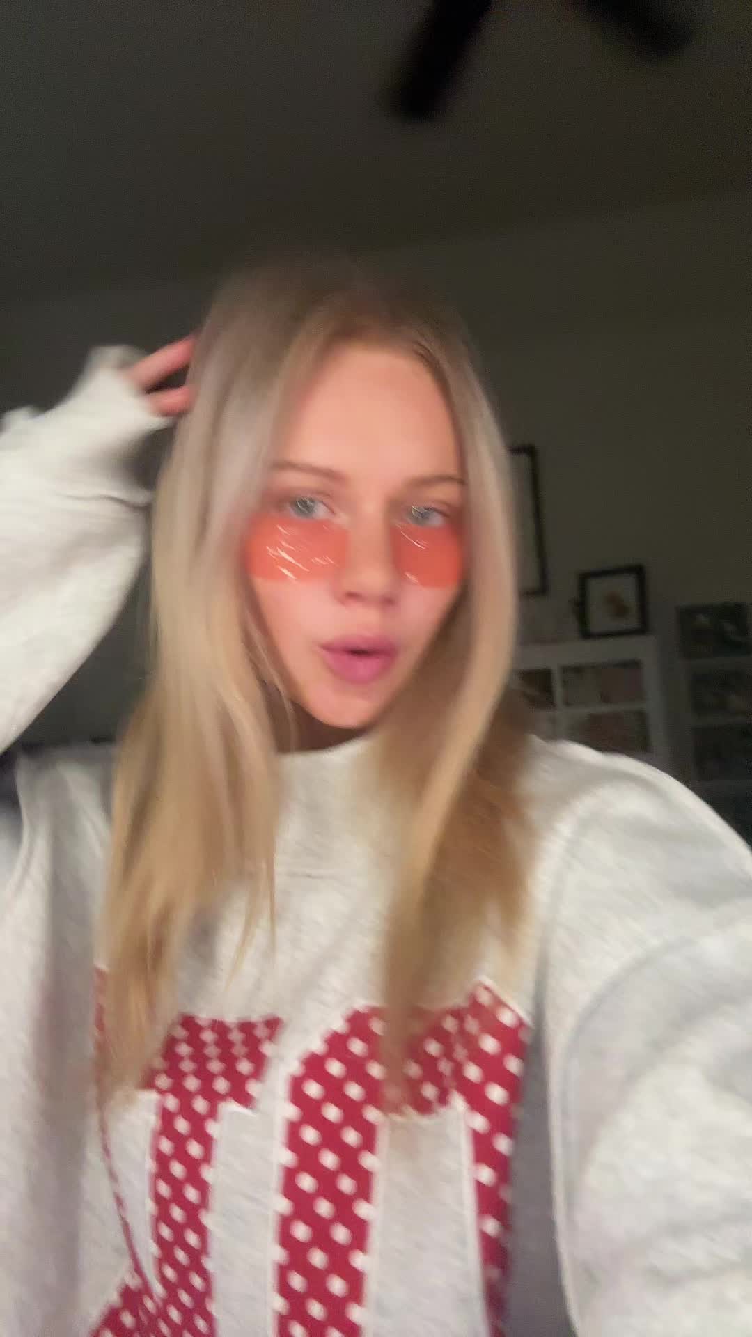 @XOXO