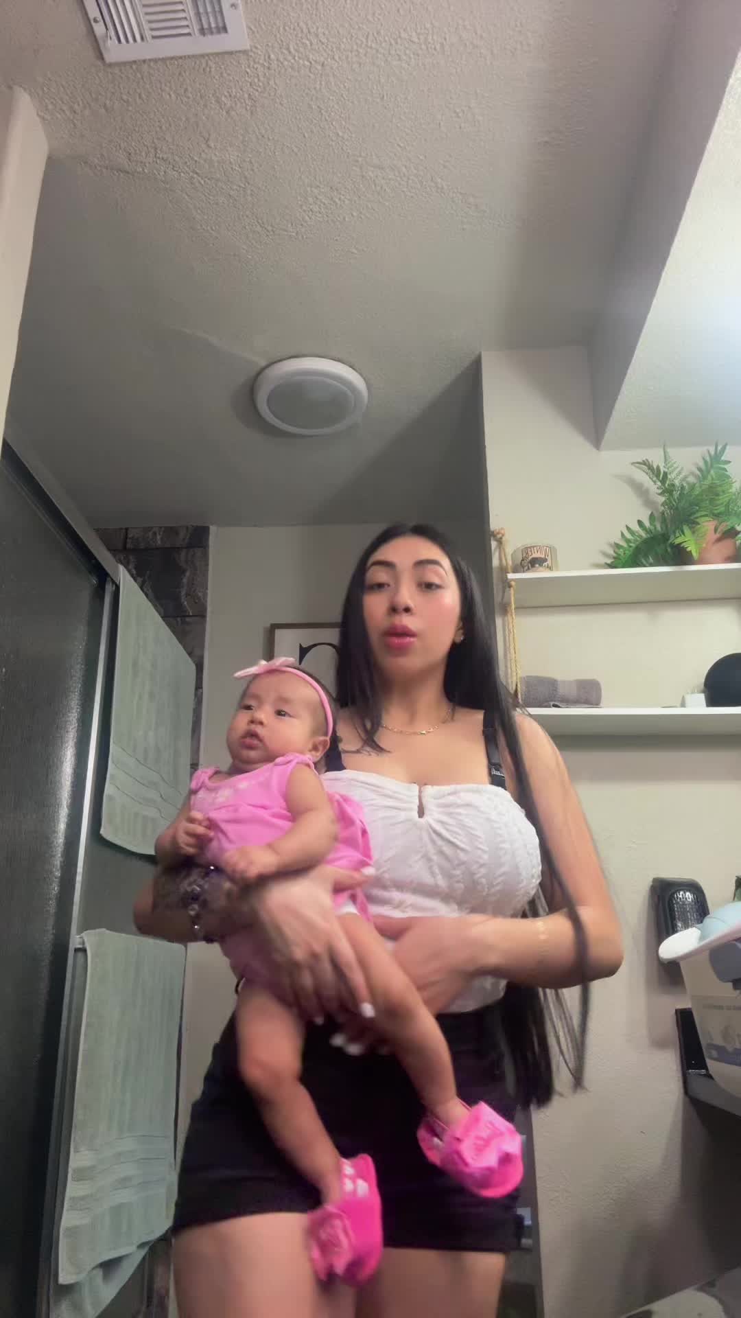 @𝒩𝒶𝓎ℯ𝓁𝒾ℯ
