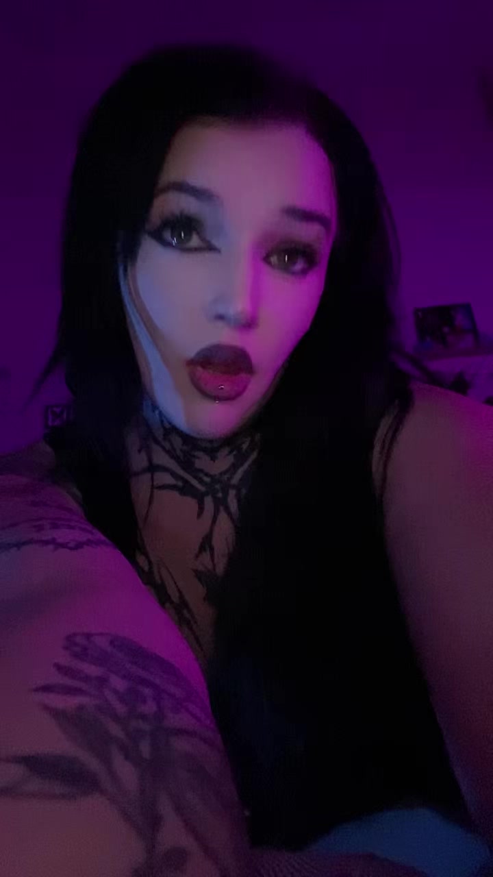 @emo.noodle.x