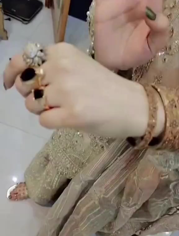 @Cute pathaniiiii
