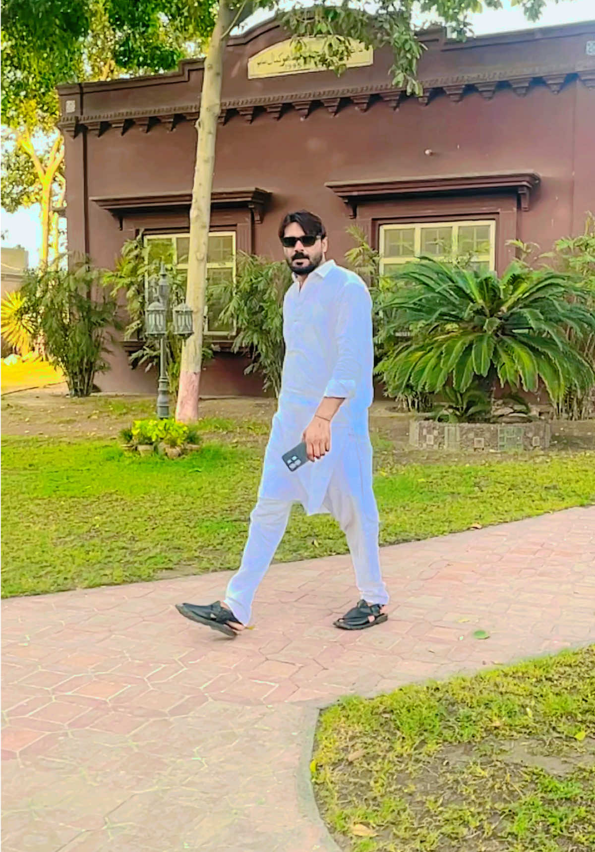 @Shahidaftab62