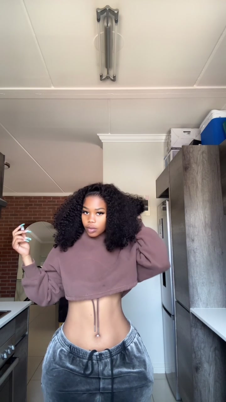 @MfekaXolisile