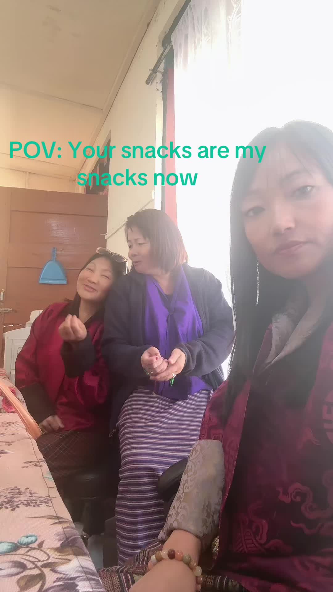 @ལྷ་འཛིན་ ལྷ་མོ།༄༅
