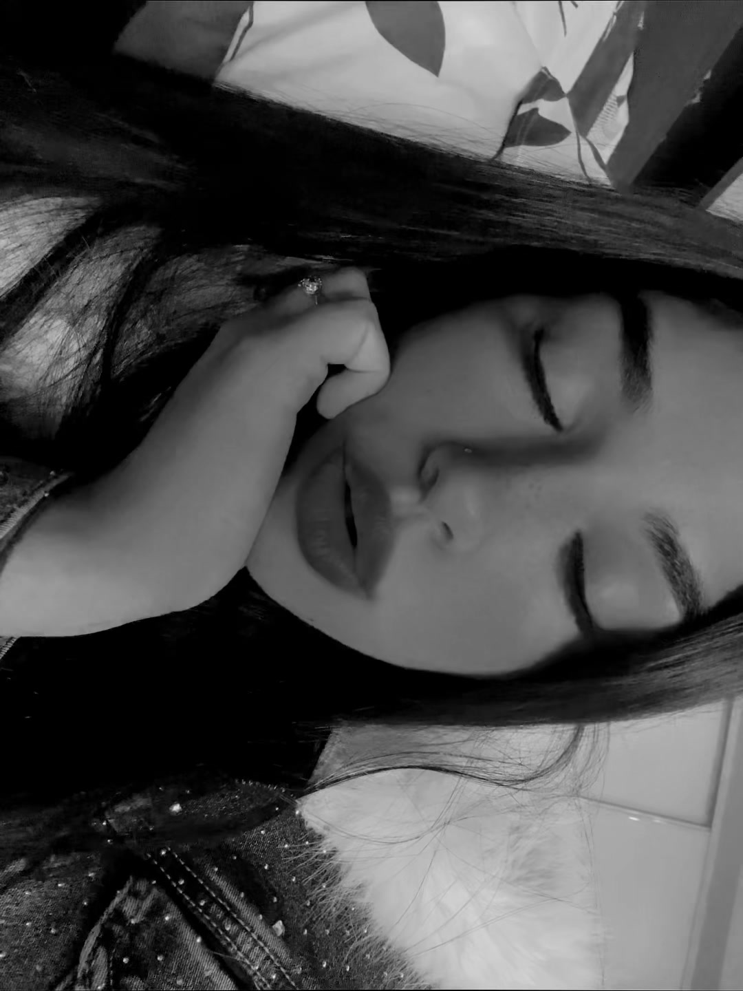 @𝑆𝑜𝑓𝑖𝑎 𝑖𝑔𝑙𝑒𝑠𝑖𝑎𝑠
