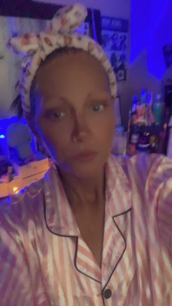 @Clickclackchiclets