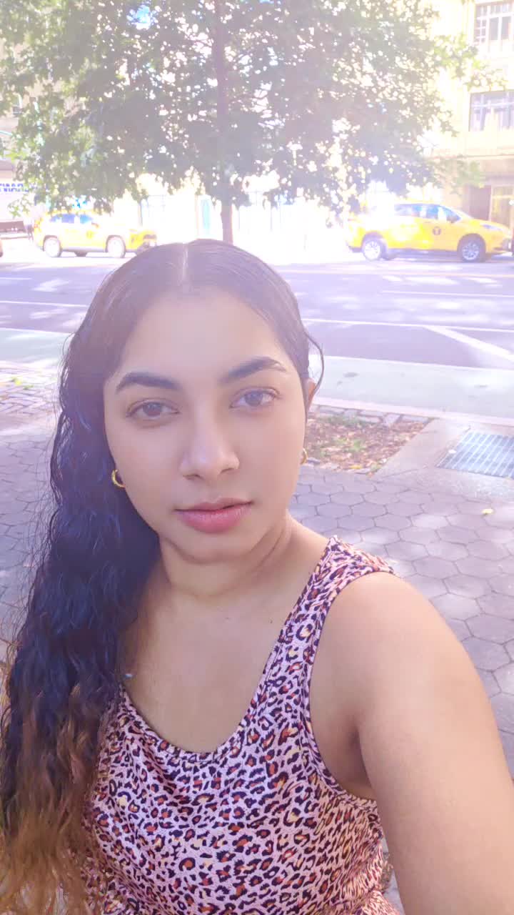 @Bella