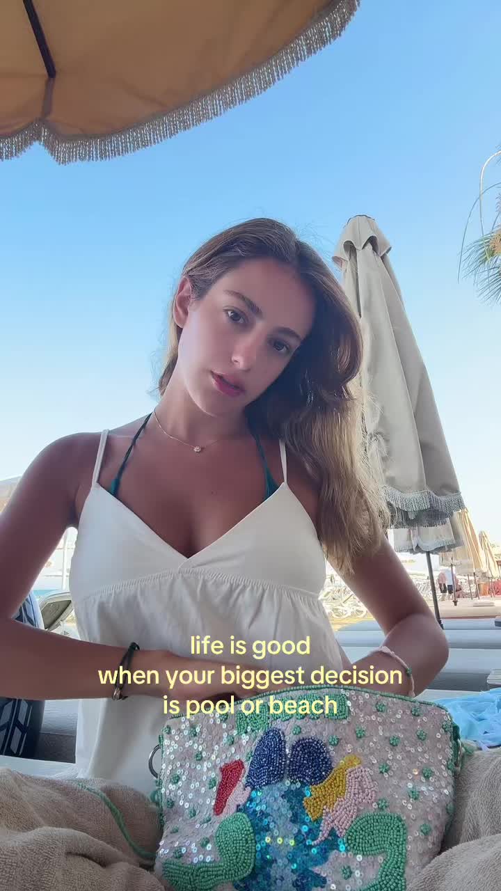@JENNY HAKIMIAN