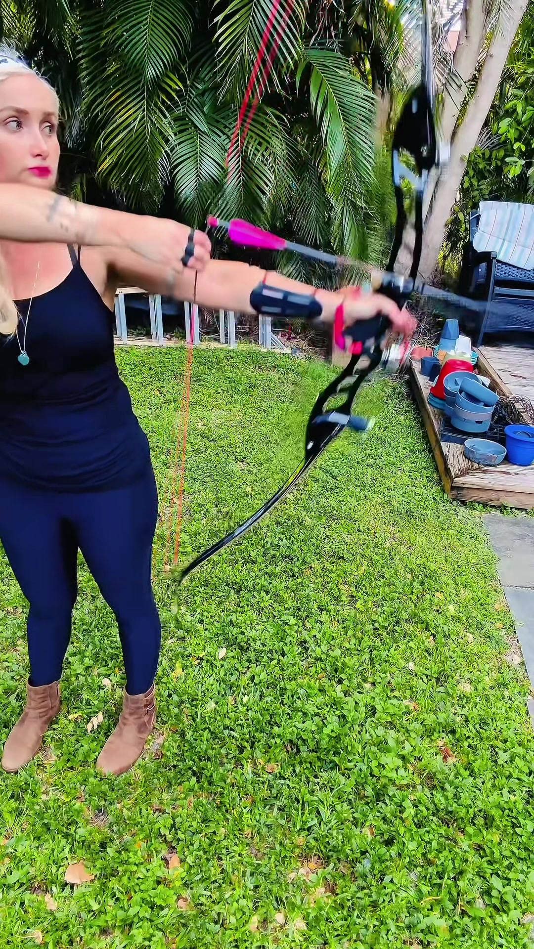 @BarebowGirl