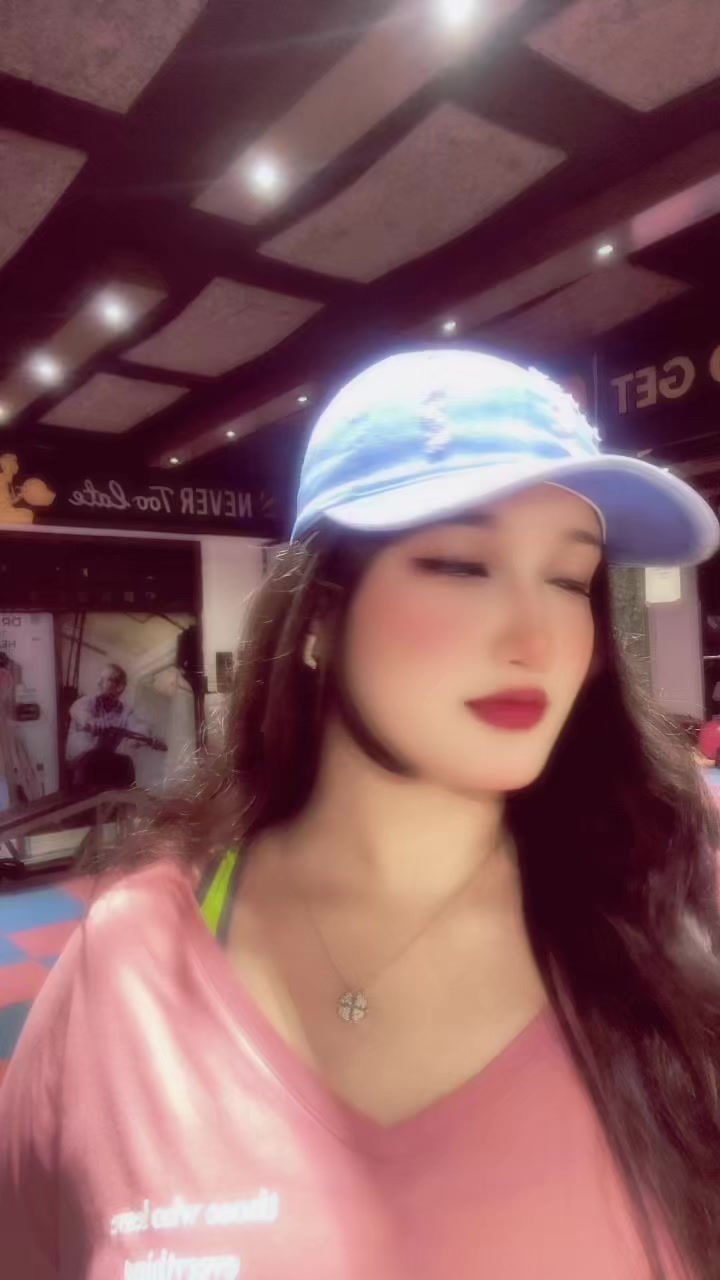 @cheekupeeku2