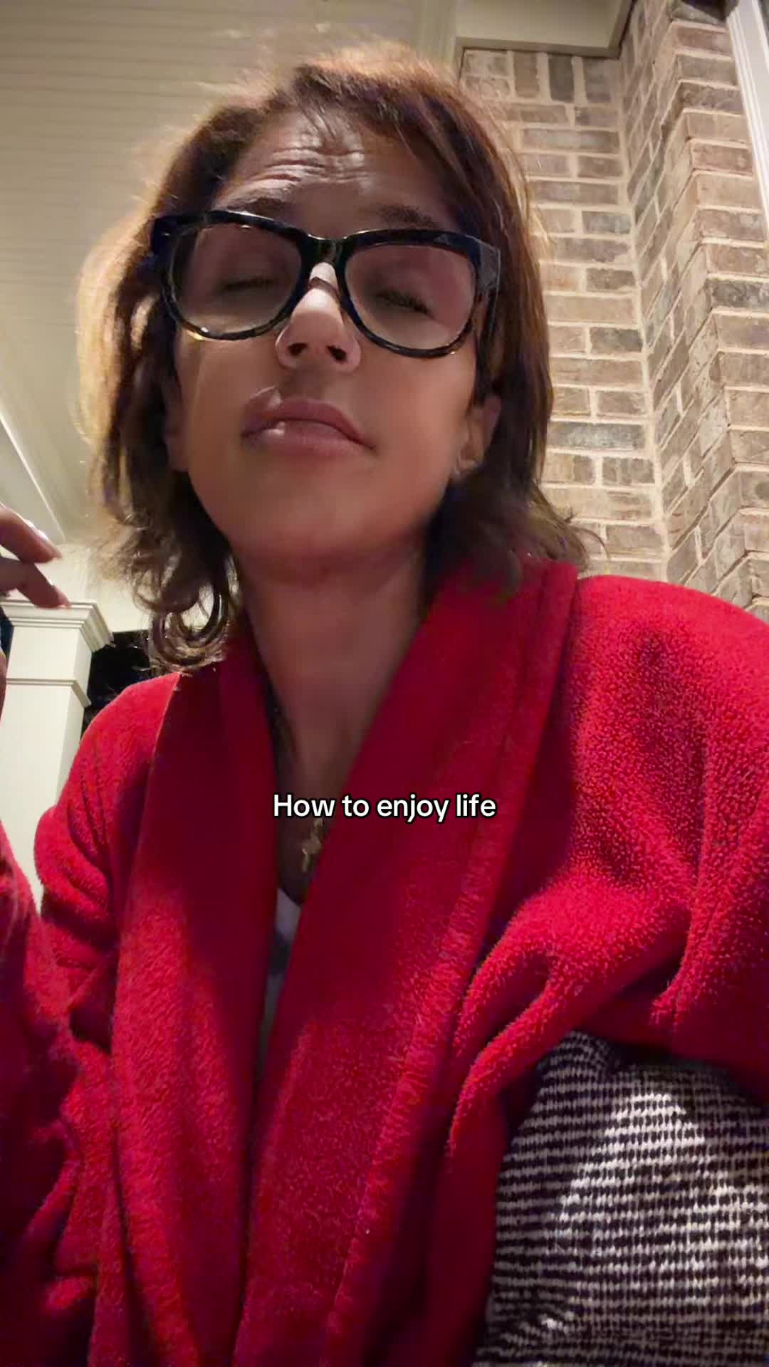 @Demi