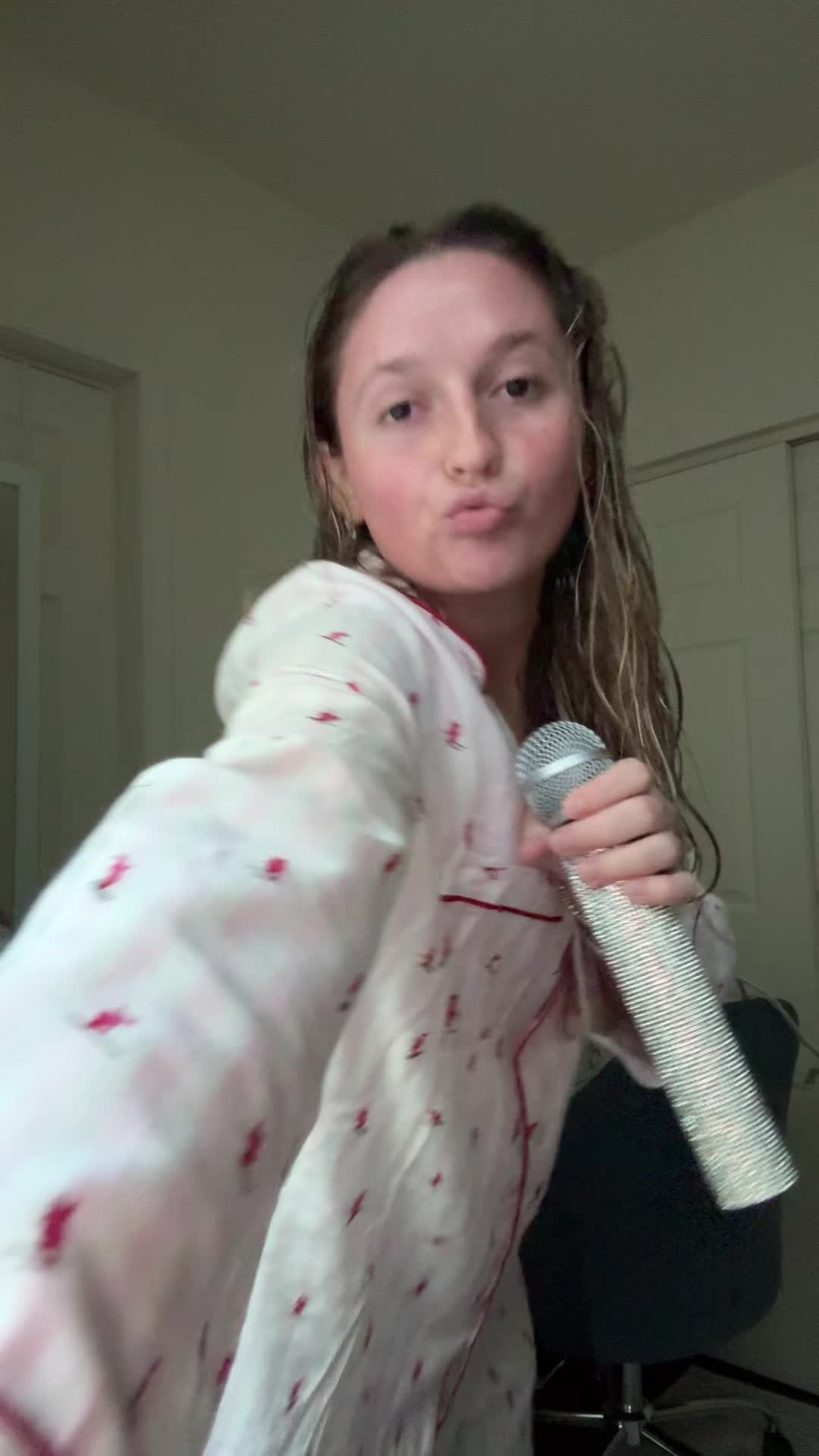 @scarlett