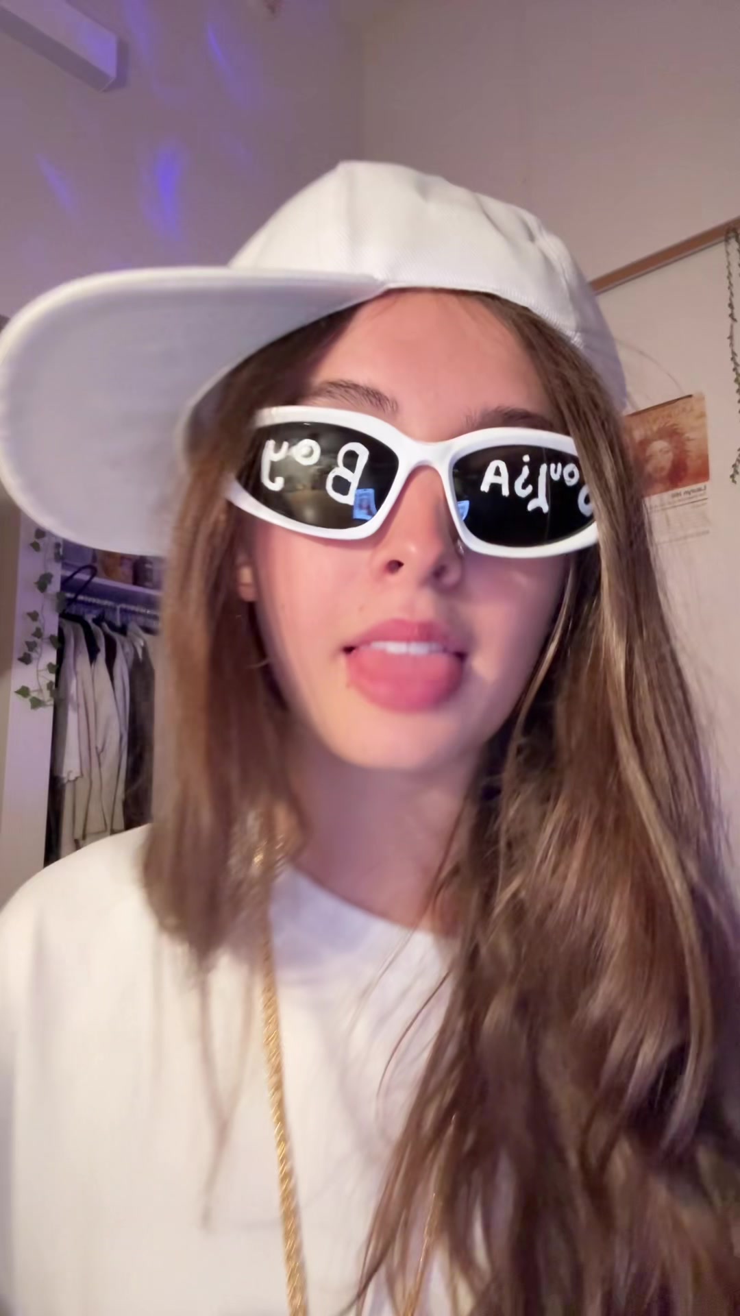 @bellaa