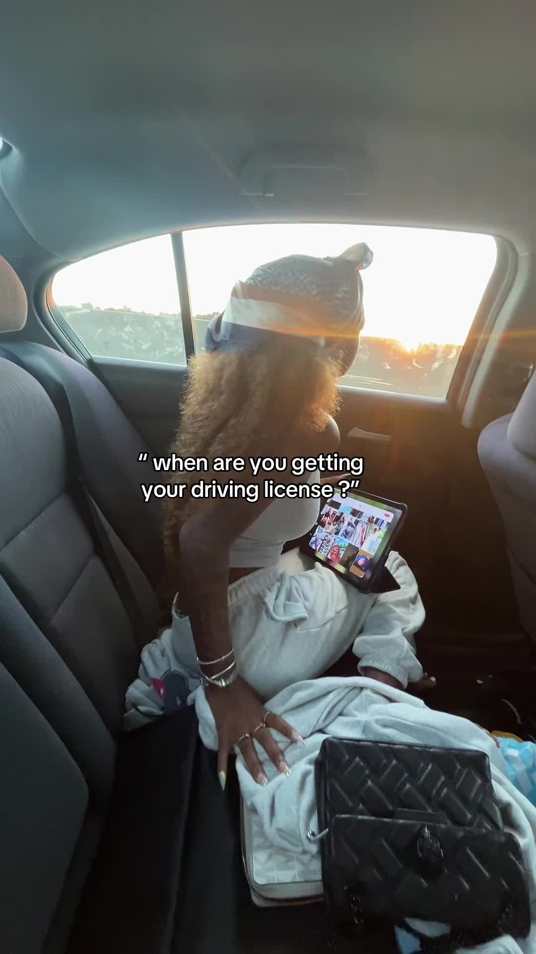 @🫧