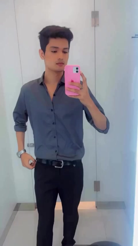 @🤌🏻 ⃝  Romantic bacha ⃝💋