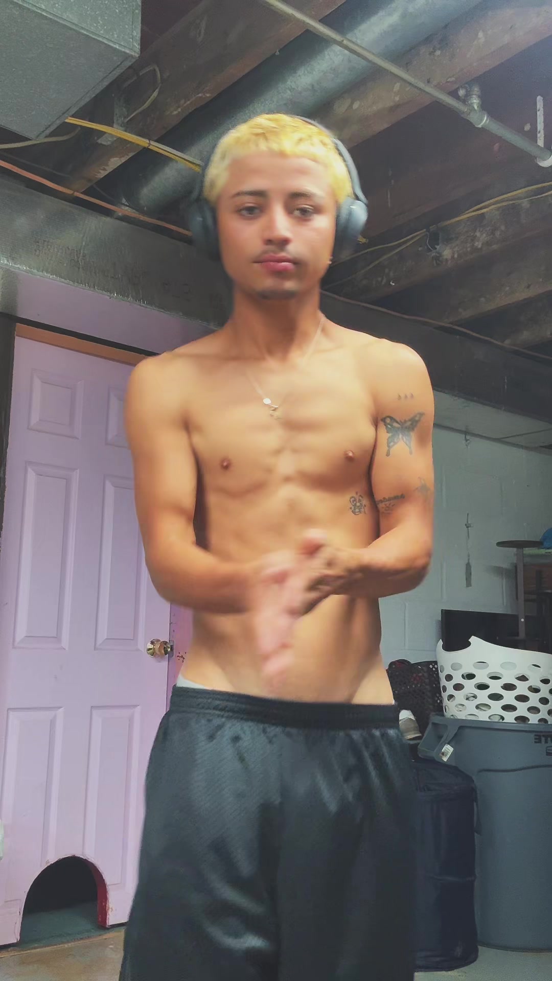@axelgonzaw