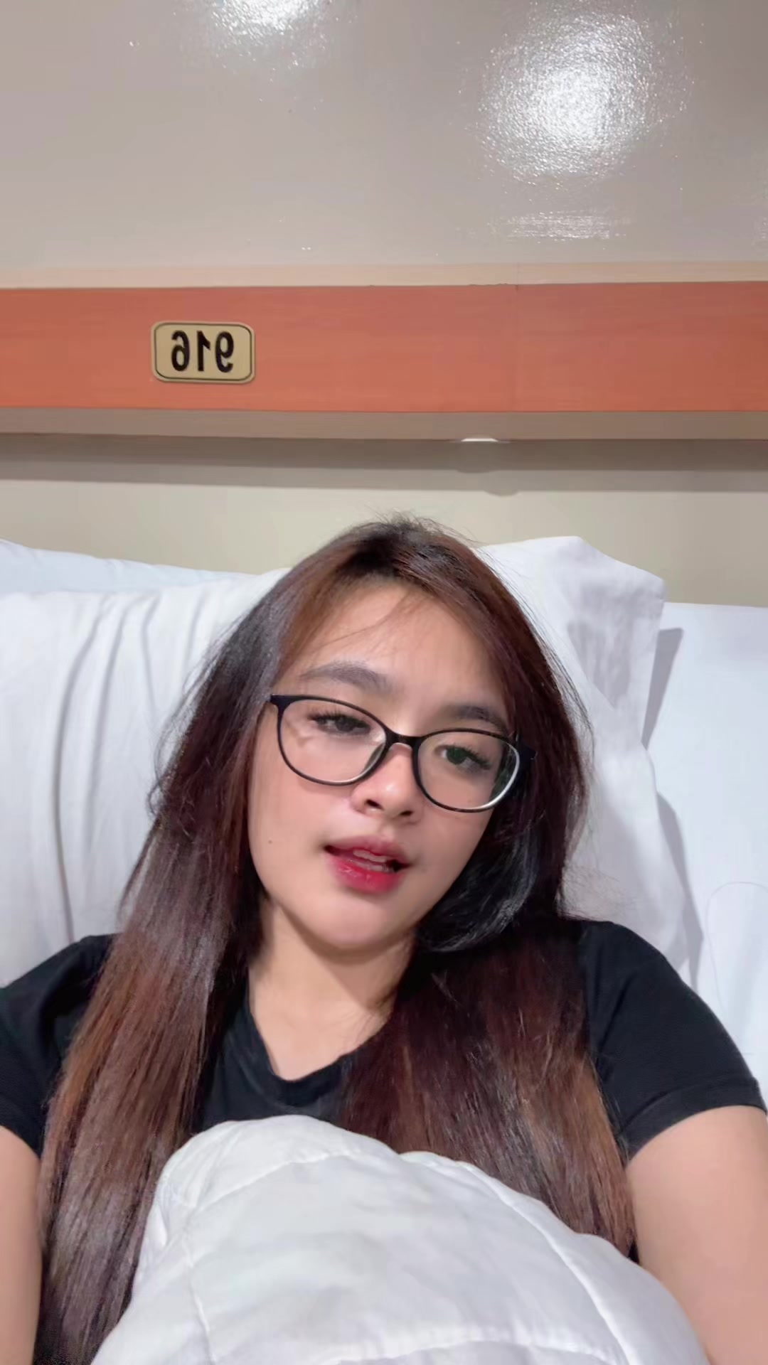 @Rahel?iya apa