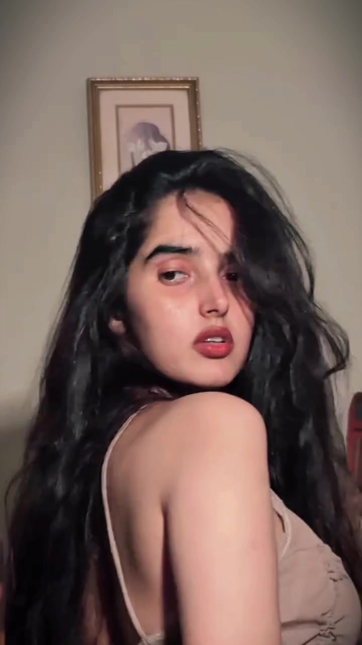 @Jiya 🦋