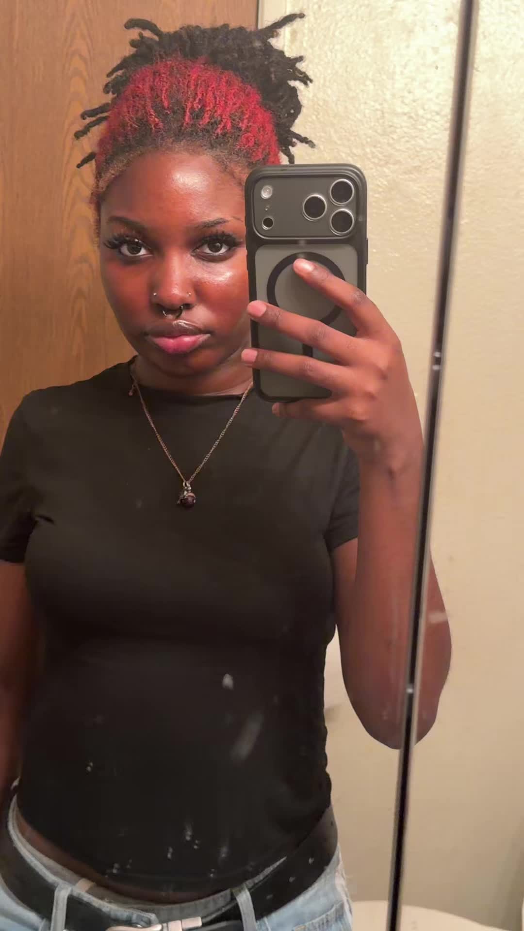 @I Iove pretty girls😍.