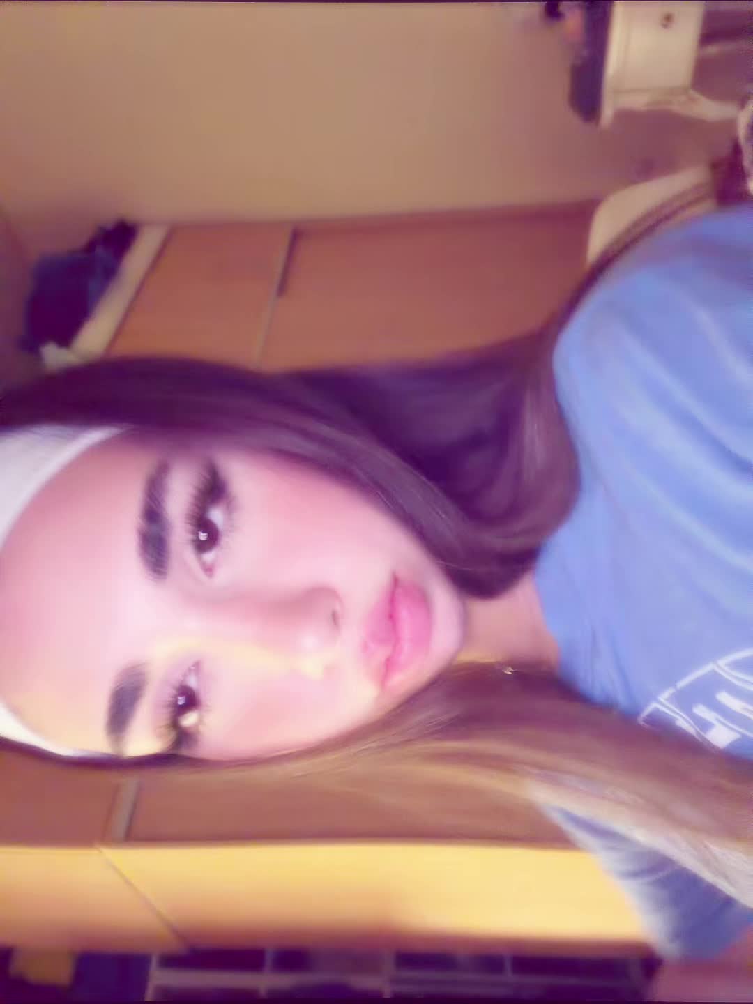@_.aviisaa