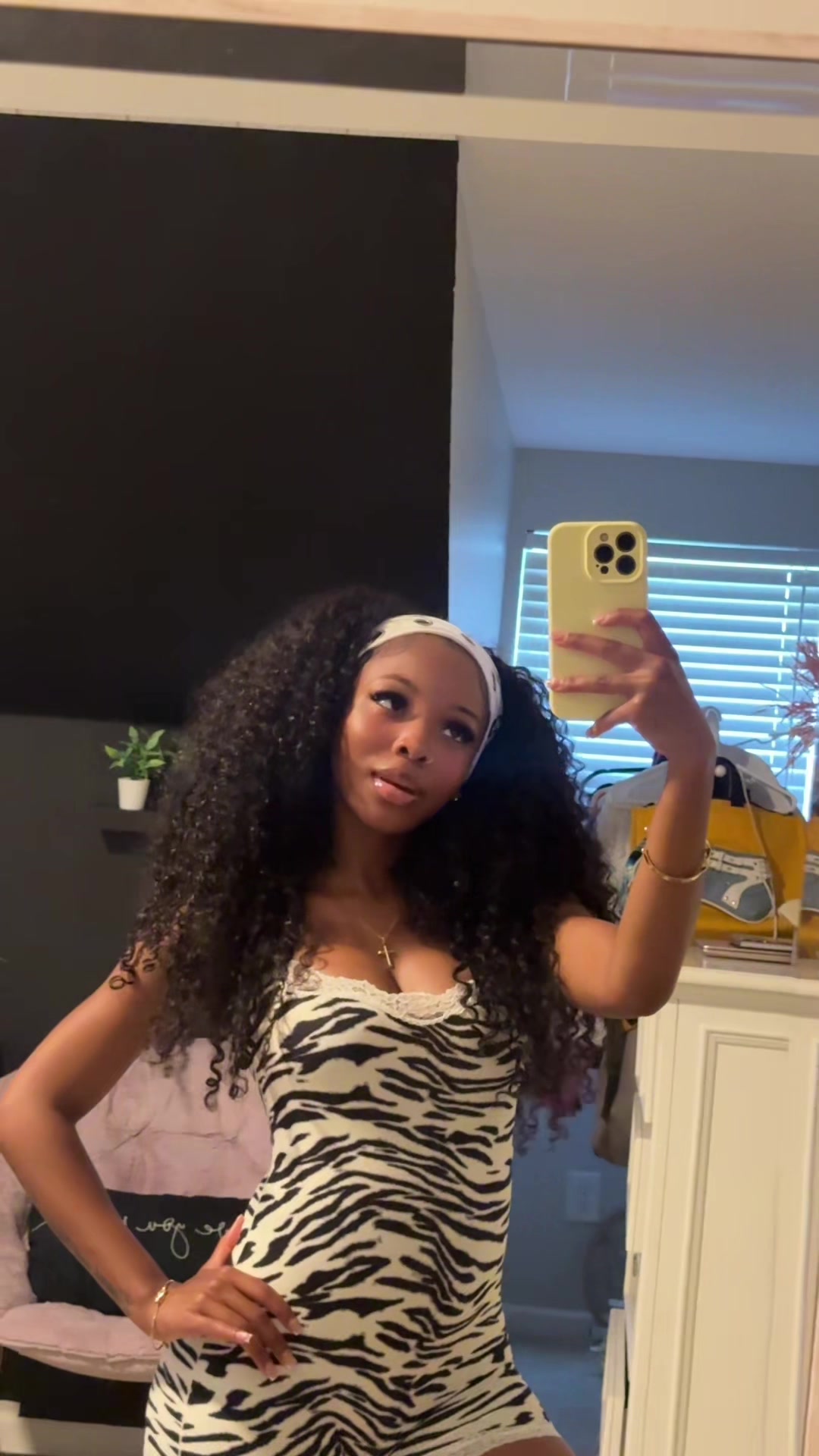 @lay