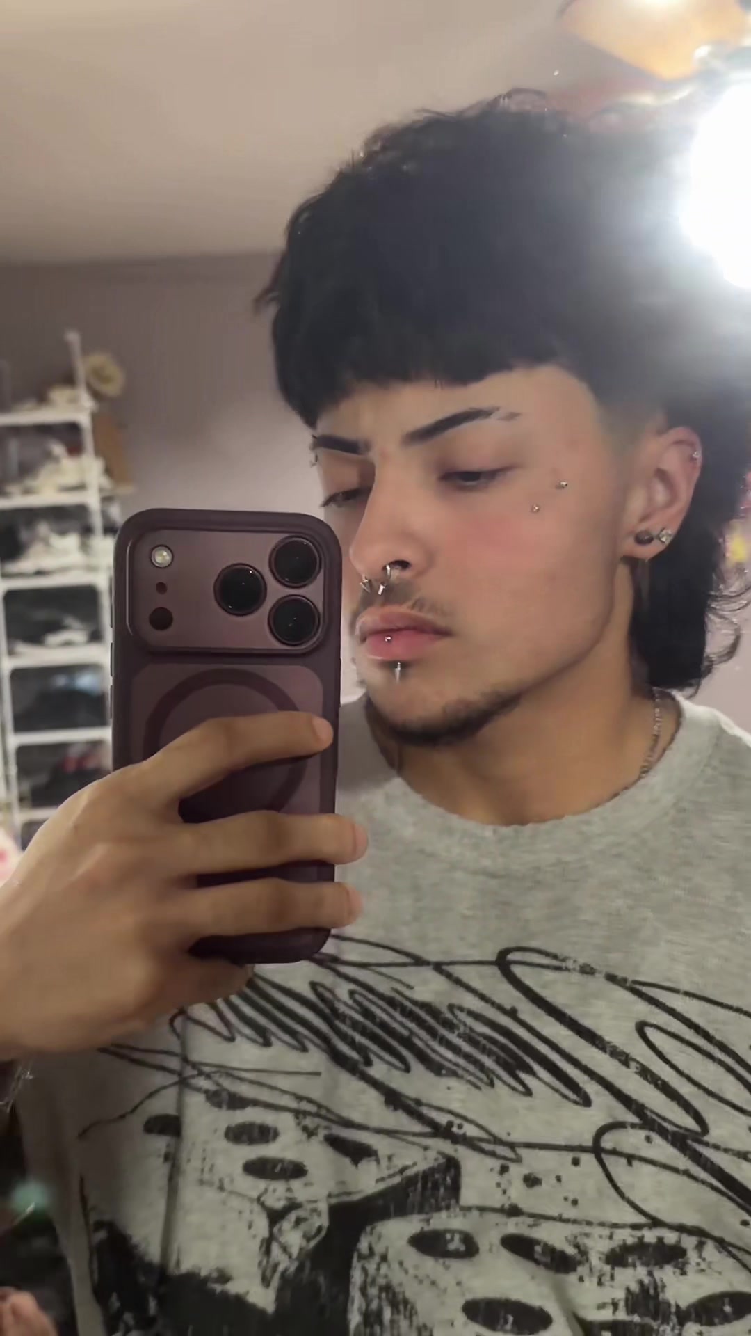 @️