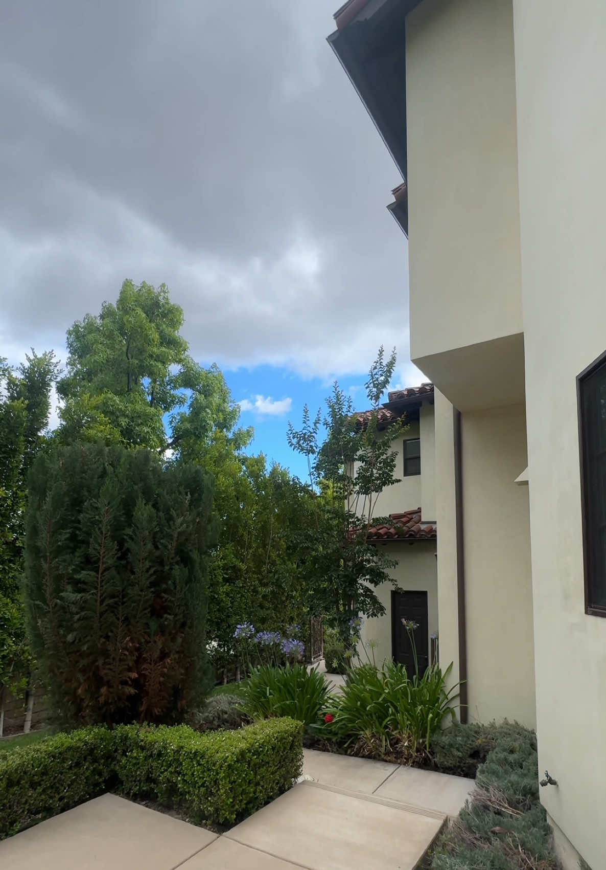 @Emma Grigoryan &bull; REALTOR&reg;