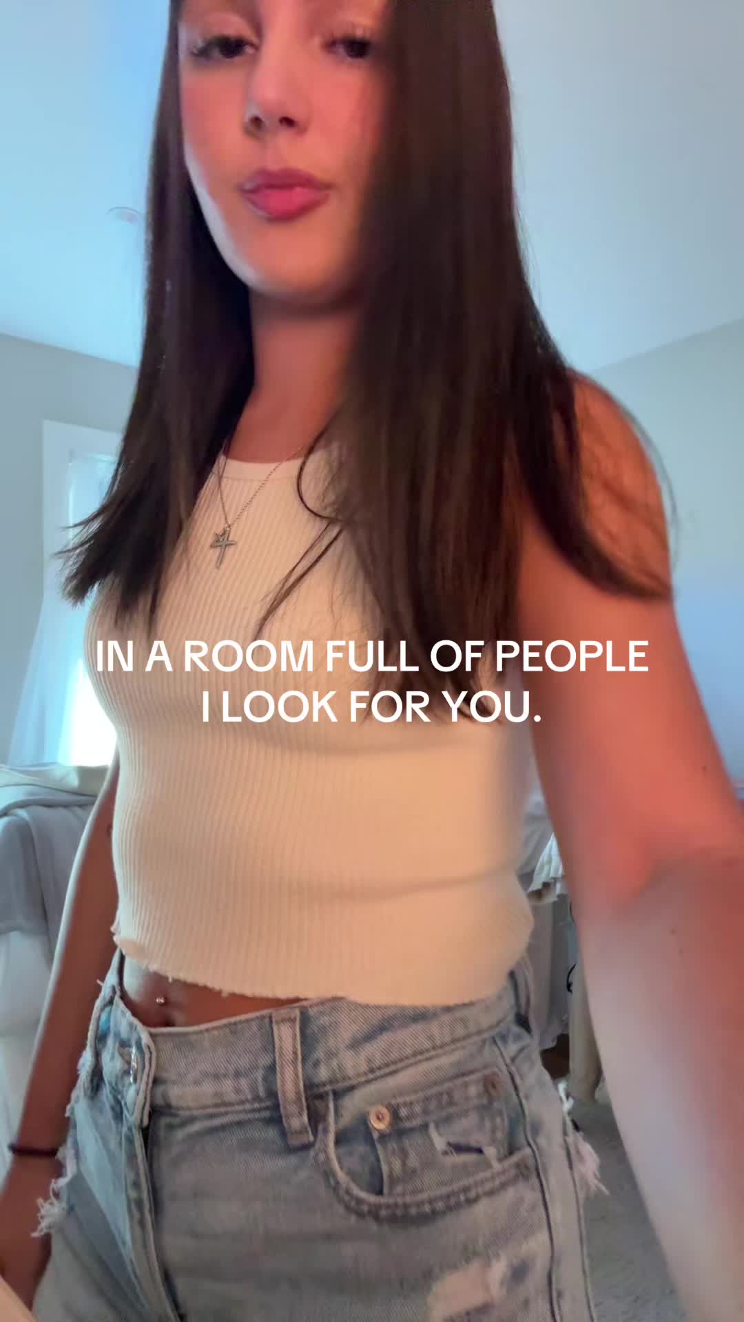 @bellaamarks