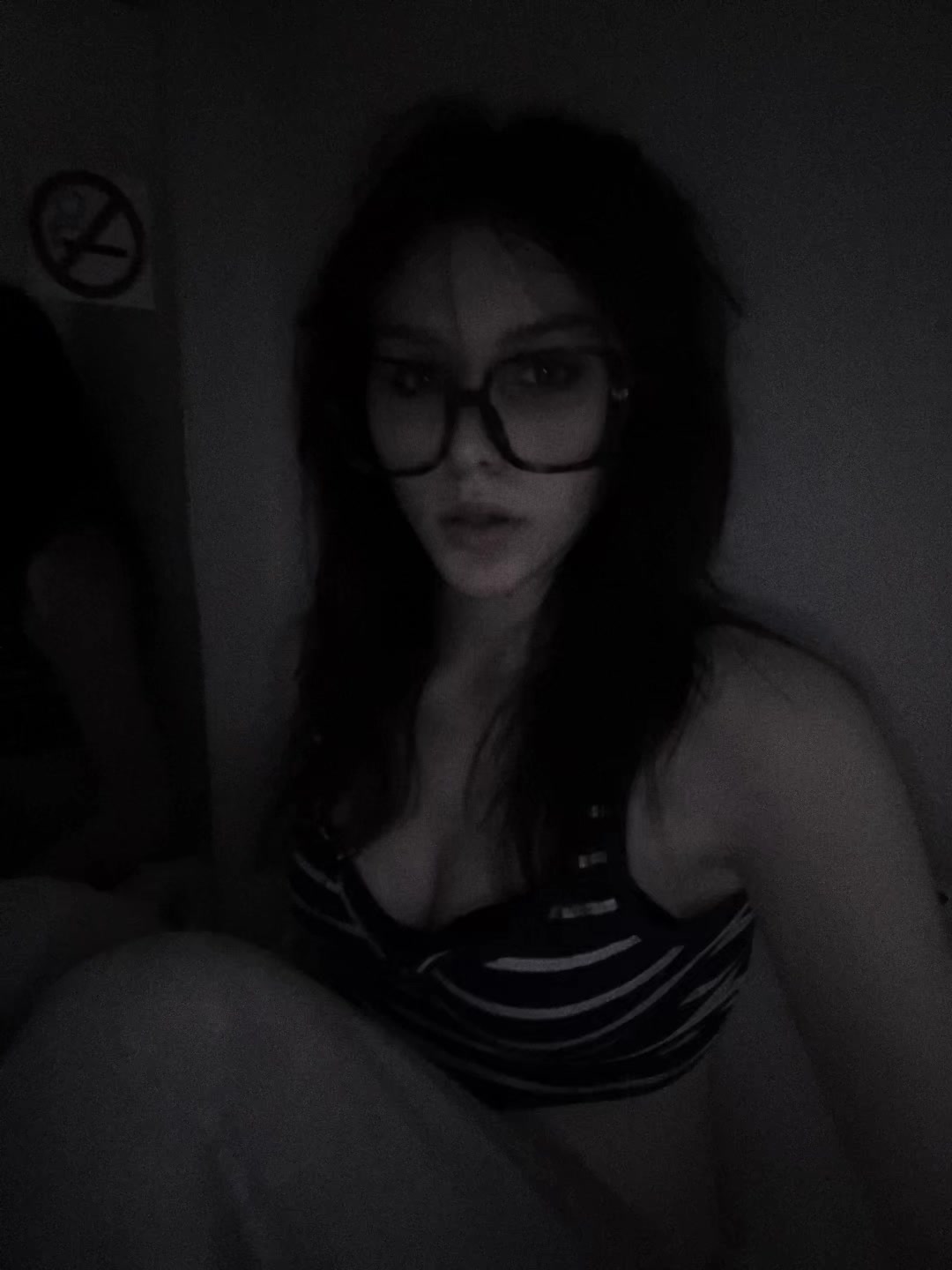 @️