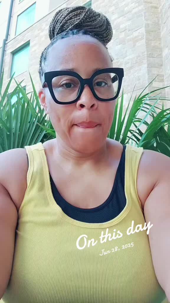 @adailydoseofsunshine