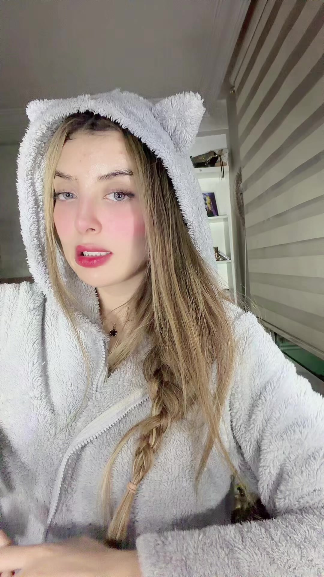 @wolfieerita