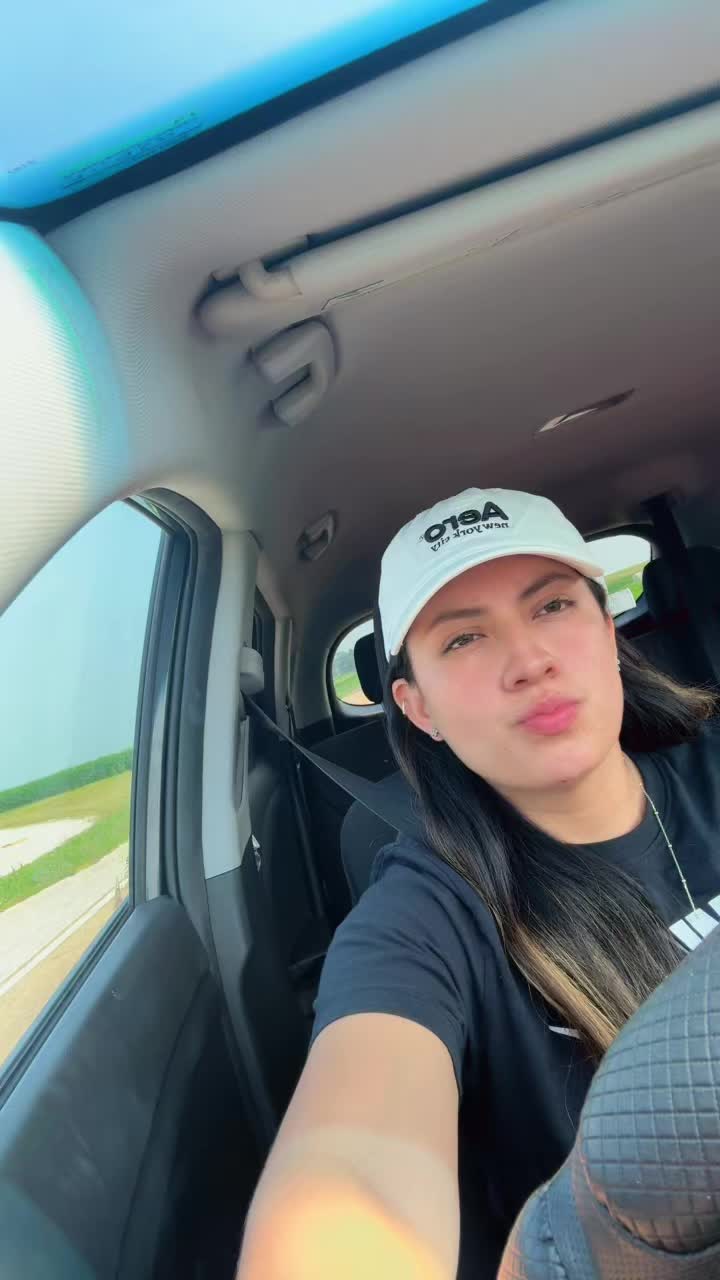 @Alejandra Castro ✨