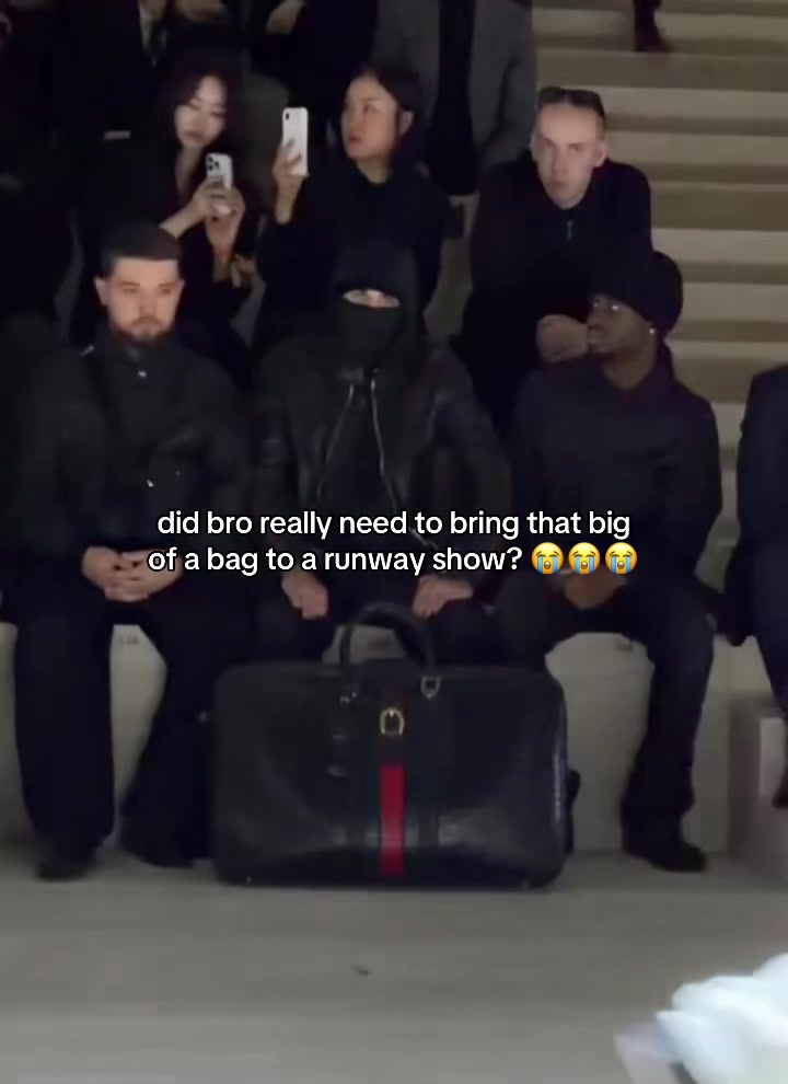@0fftherunway