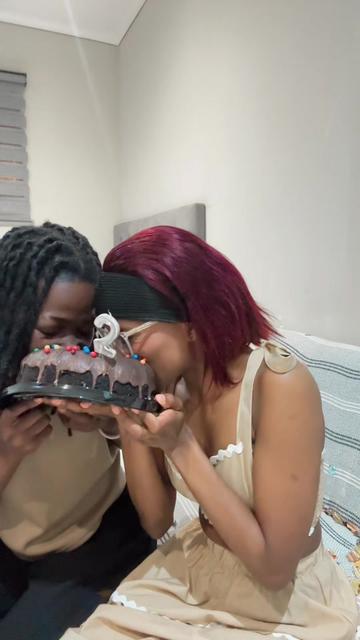 @hopexliyah👩🏻❤️💋👩🏾
