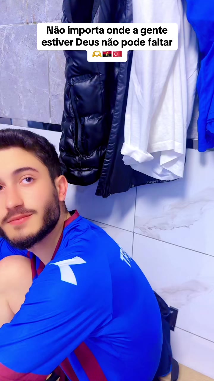 @Lú