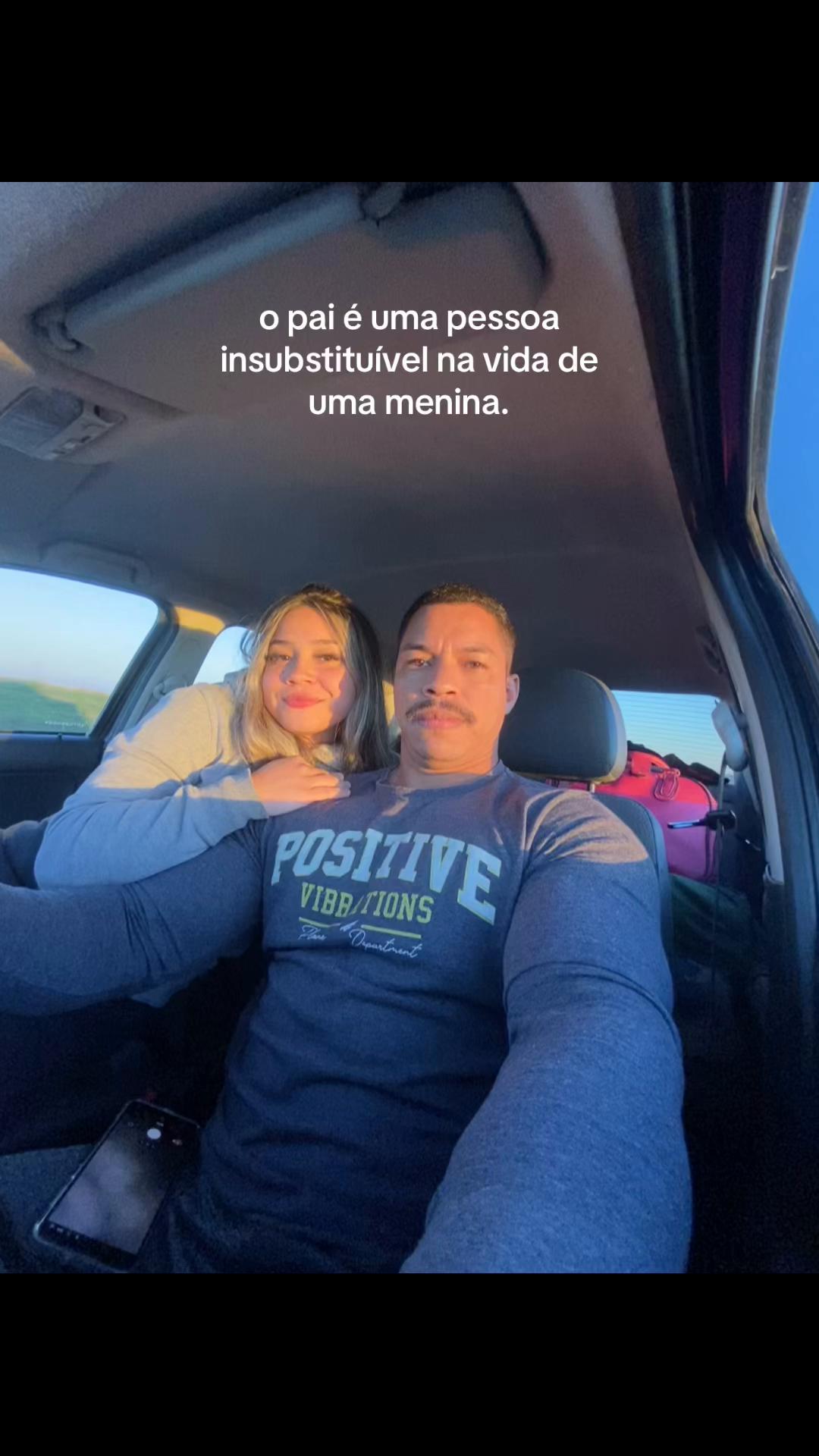 @bella lopes