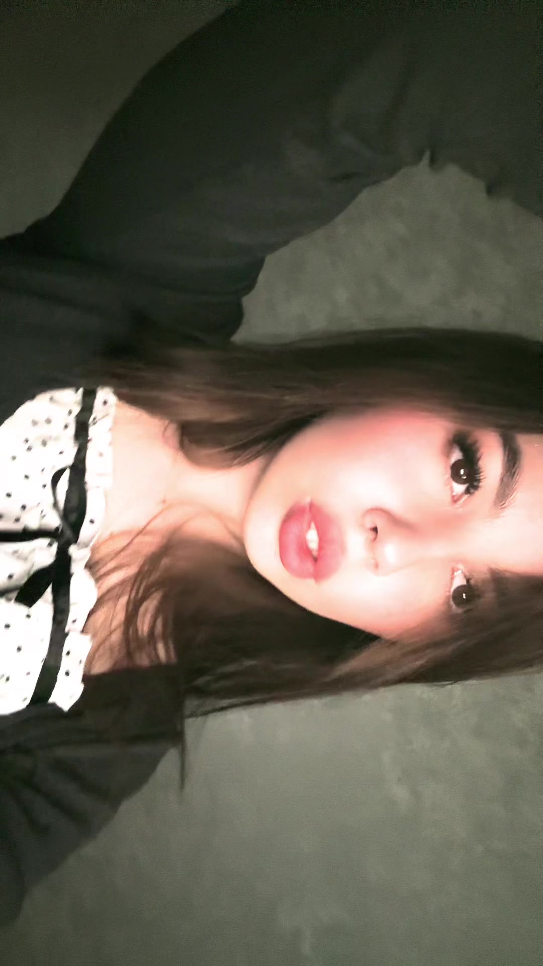 @...
