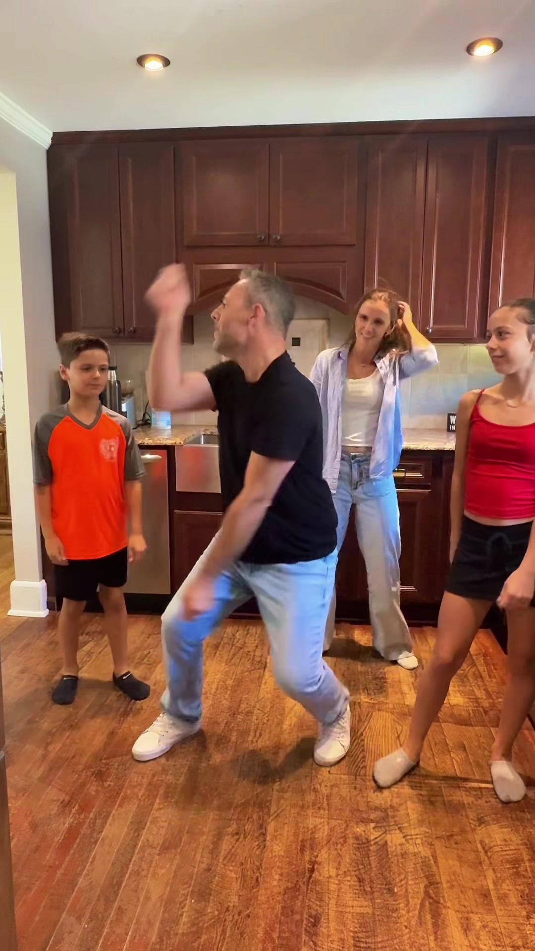 @The Dancing Family