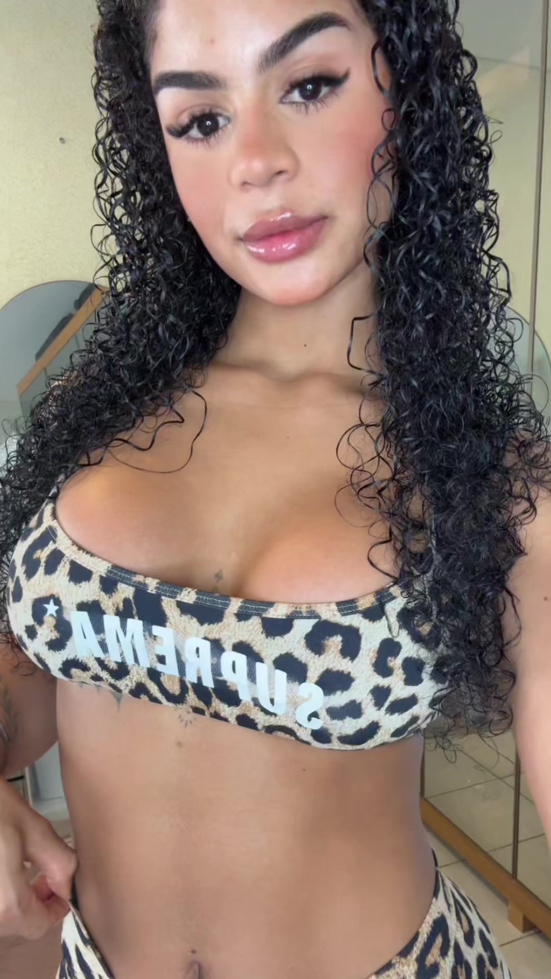 @L&iacute;via Rodrigues