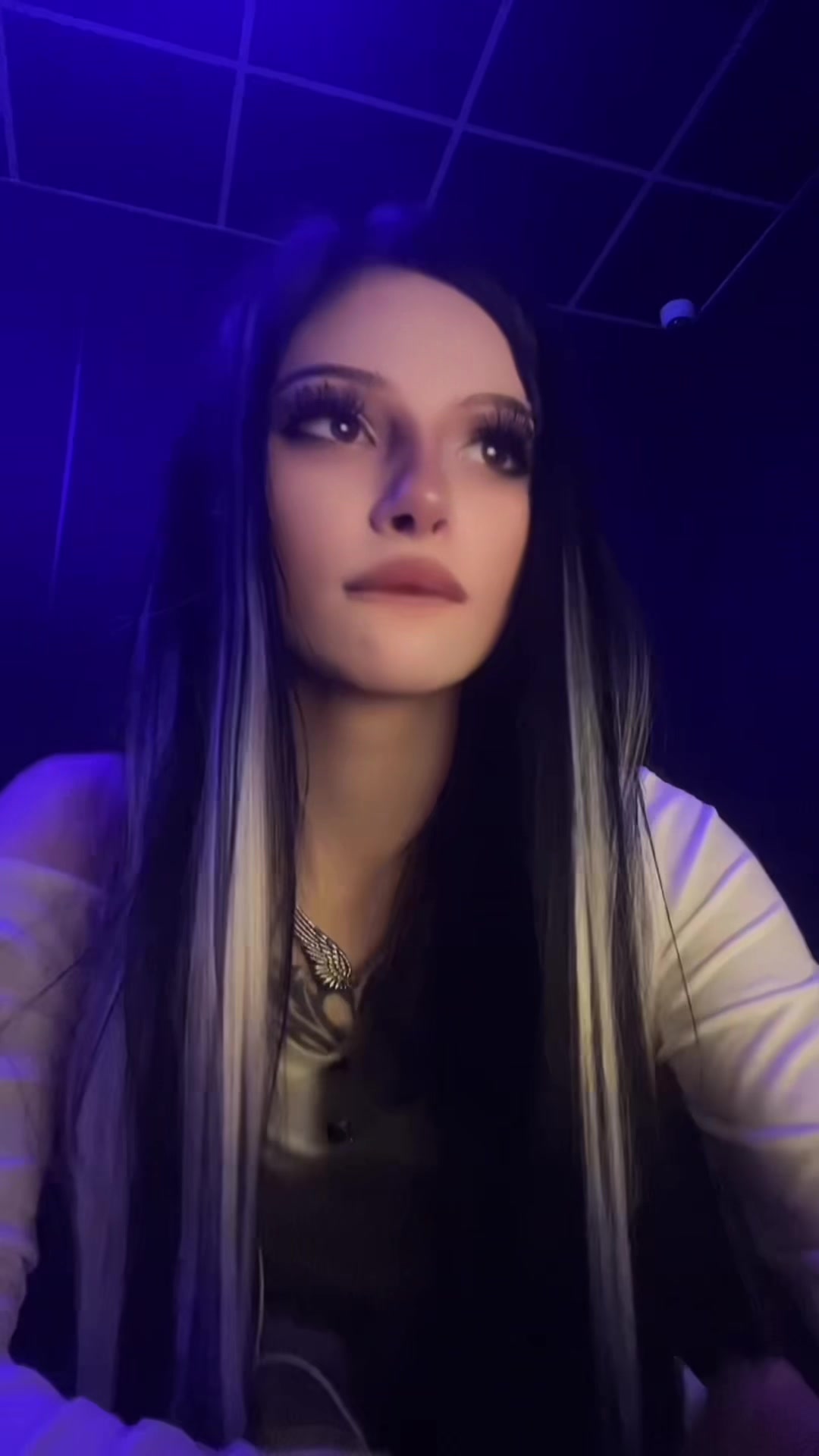 @:лоликсбинка: