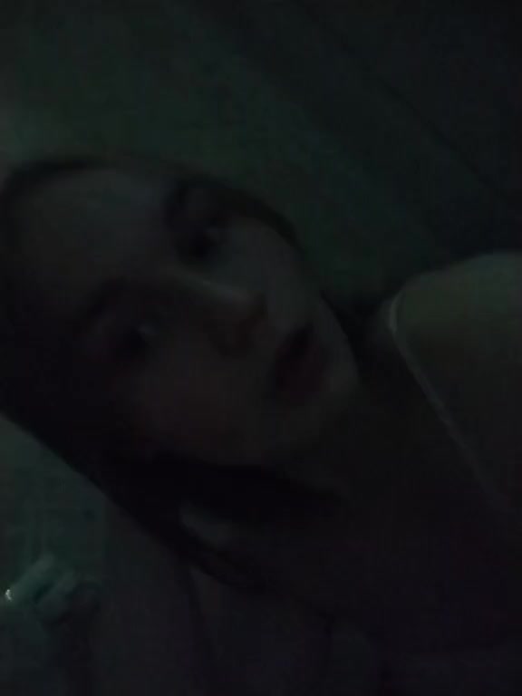 @vyvi