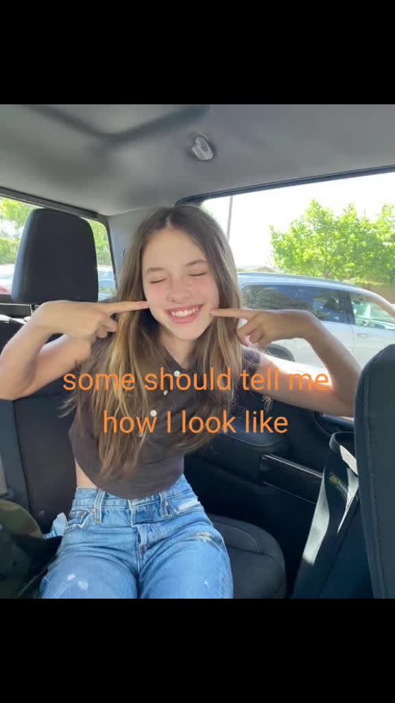 @maisie de krassel