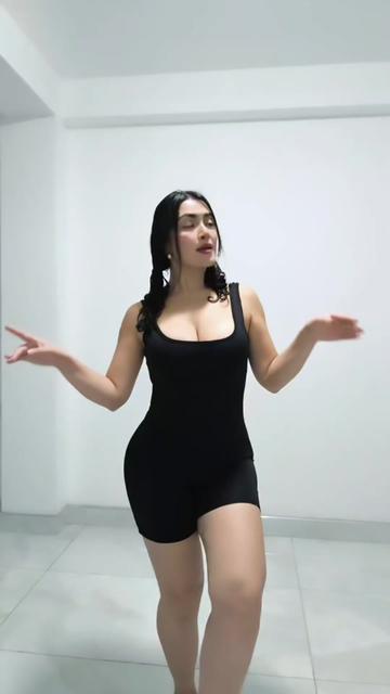 @Zely Vásquez🔥
