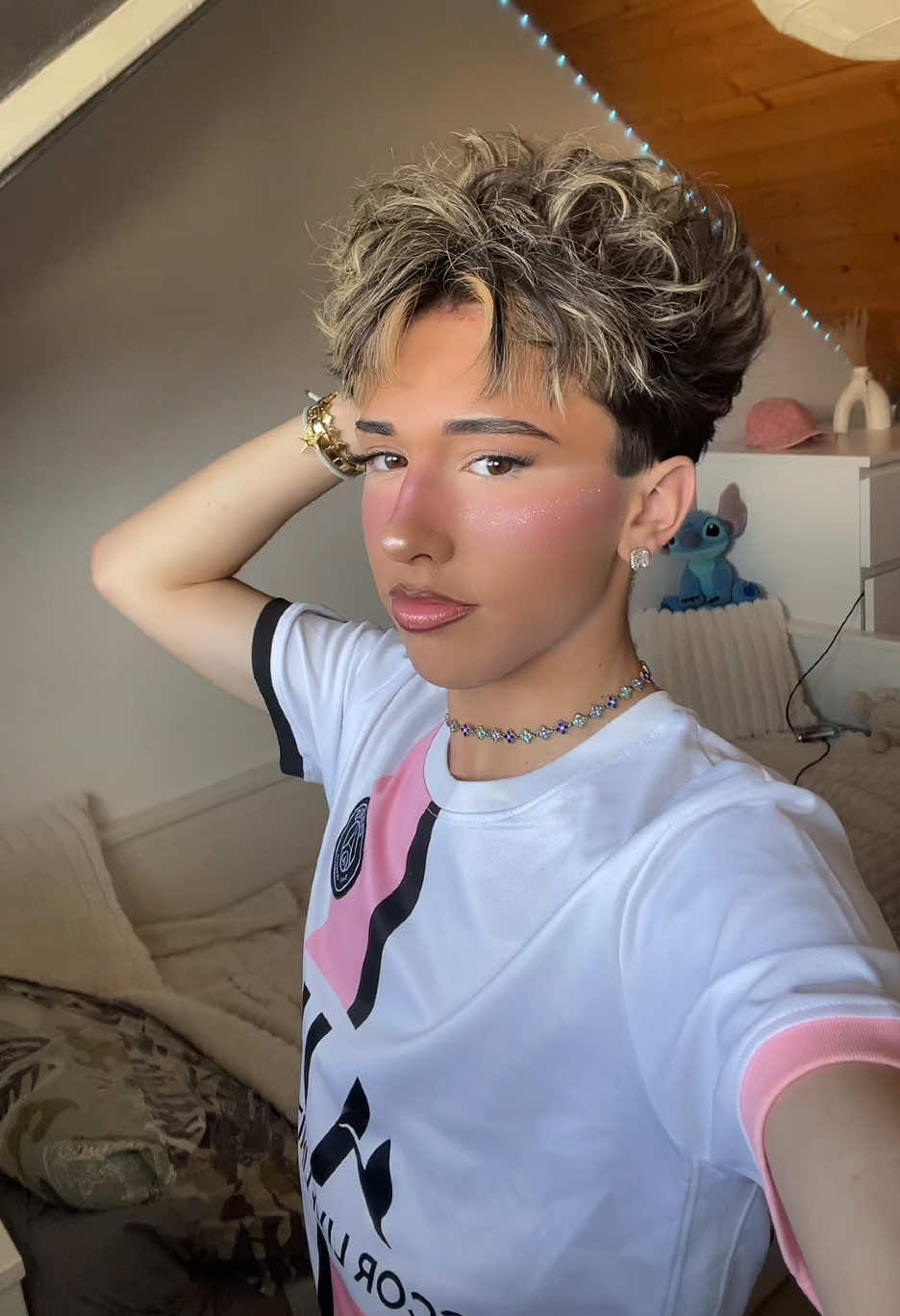 @𝘮𝘢𝘵𝘩𝘦𝘰