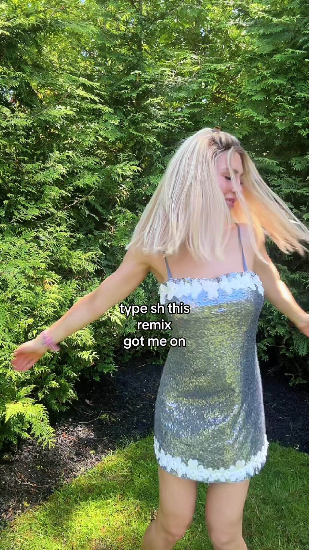 @Alix Lynx