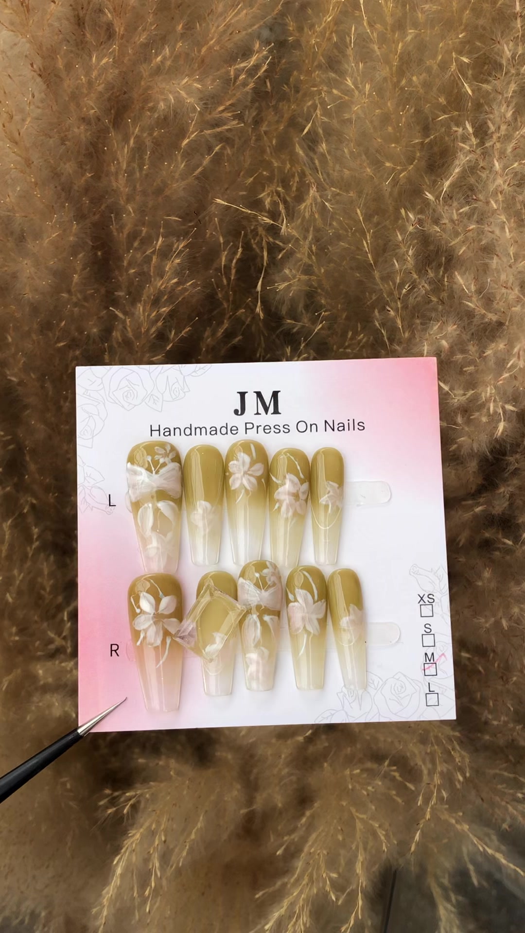 @JMhandmadepressonnails