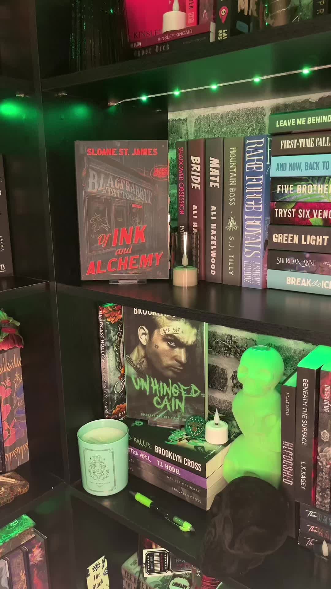 @DrkRomanceReader